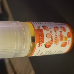 Vapesourcing Strawberry Ice Cream