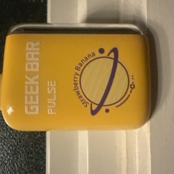 strawberry banana geek bar pulse 15000 vape