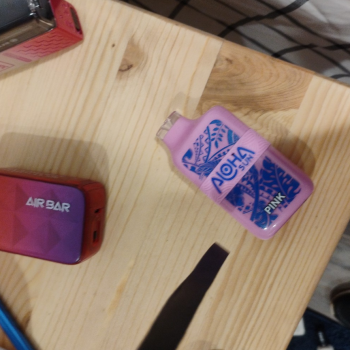 Aloha Sun rechargeable vape