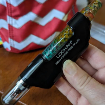 Lookah Seahorse Queen Electric Nectar Collector in stock