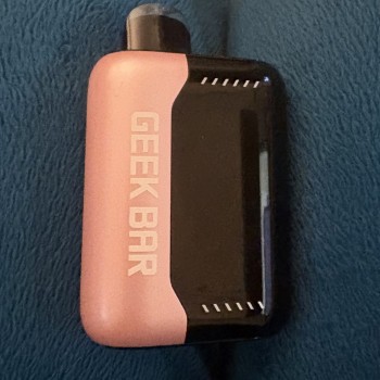 peach raspberry geek bar pulse x 25k