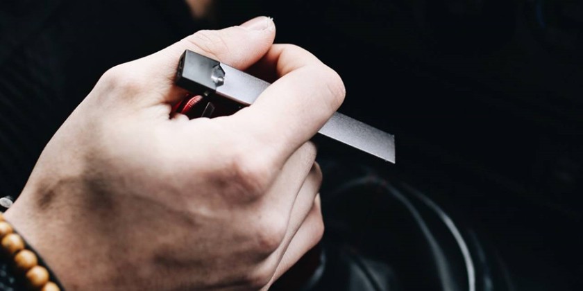 Study Finds Pod-Based Vapes Reduce Harm For Cigarette Smokers