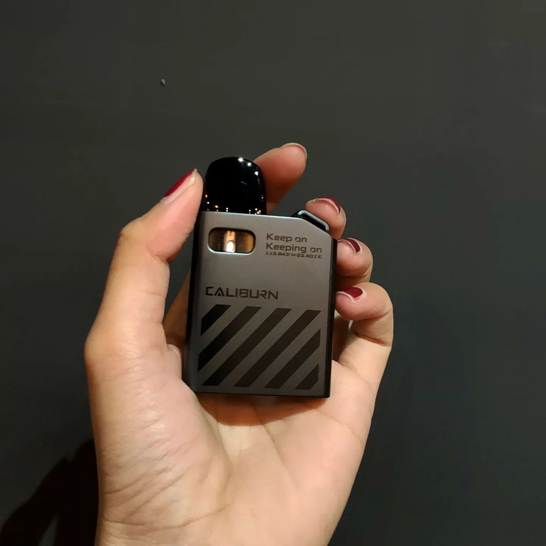 Uwell Caliburn AK2 Pod Kit black