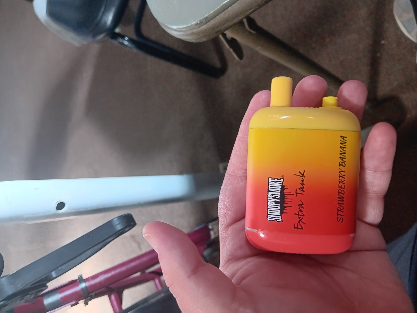 top Snoopy Smoke Extra Tank