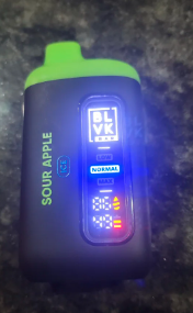 BLVK Bar 20000 for deal